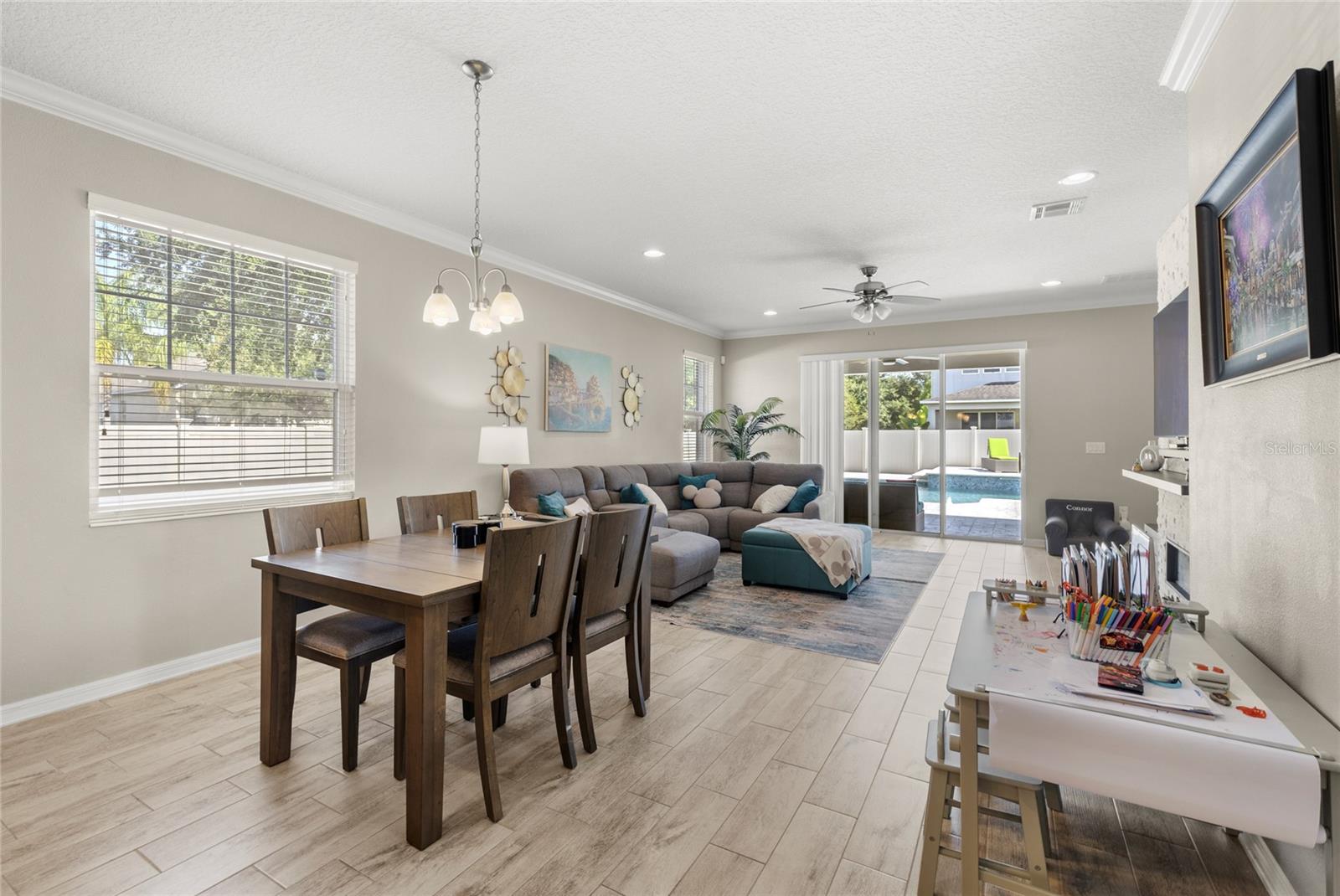 8007 NAVEL ORANGE LN