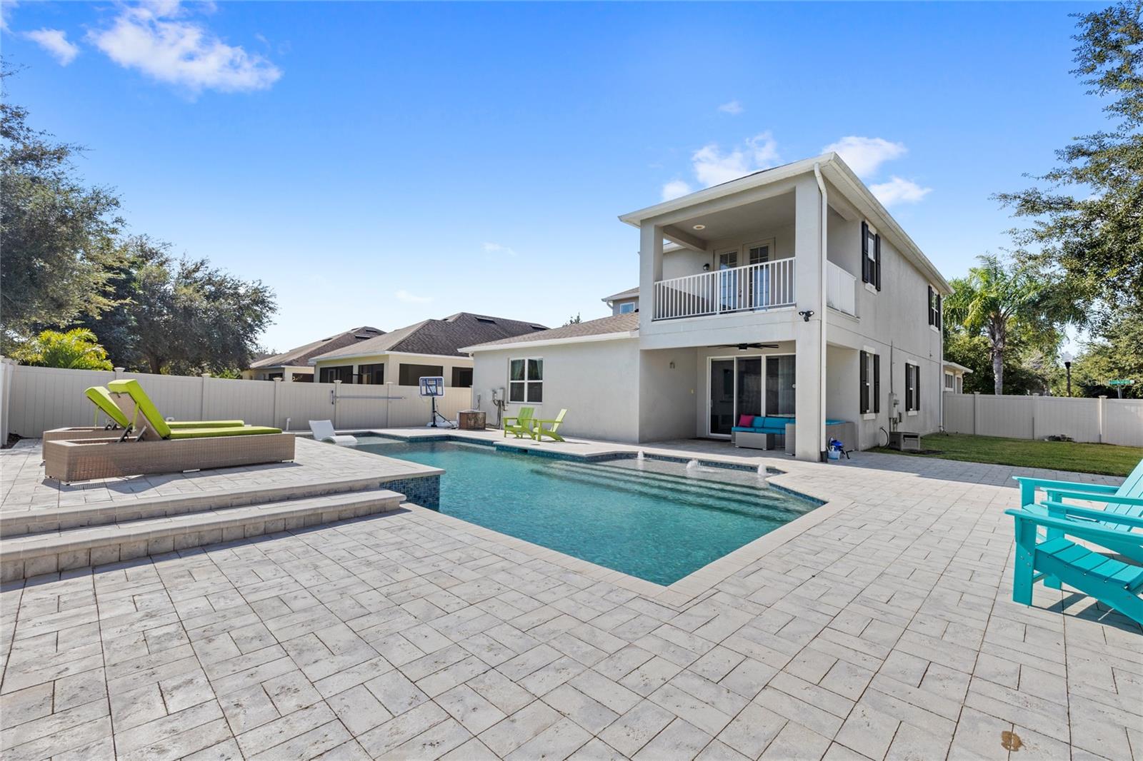 8007 NAVEL ORANGE LN