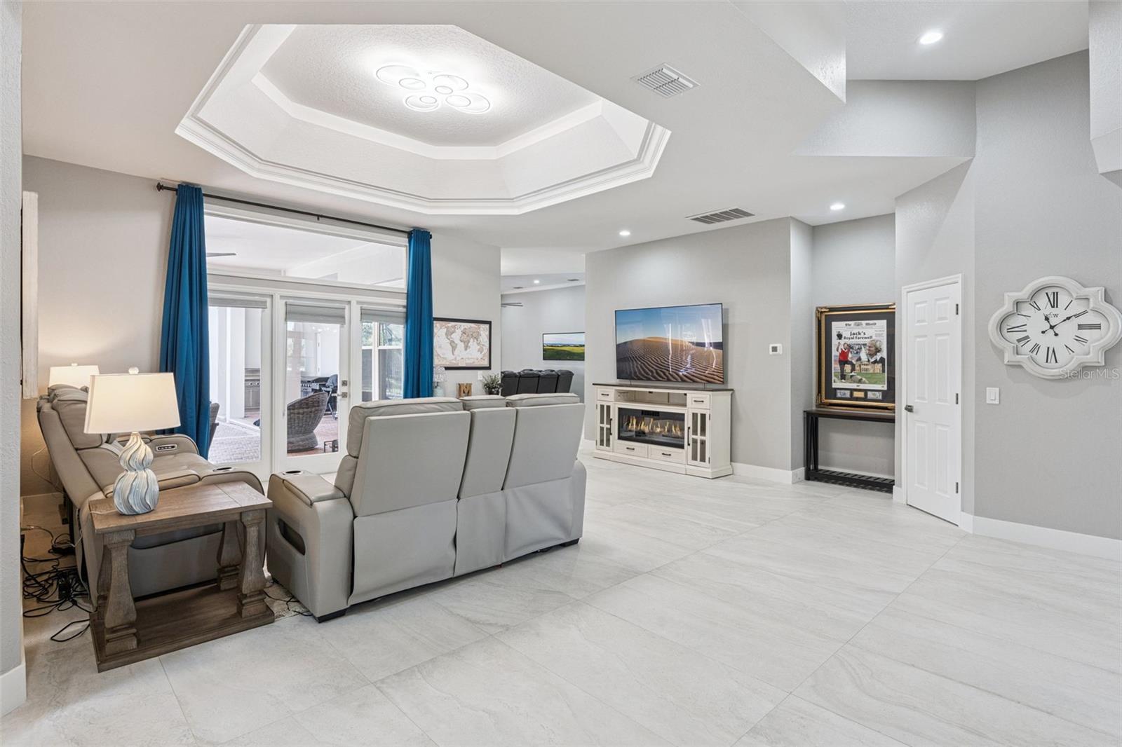 9120 SOUTH BAY DR