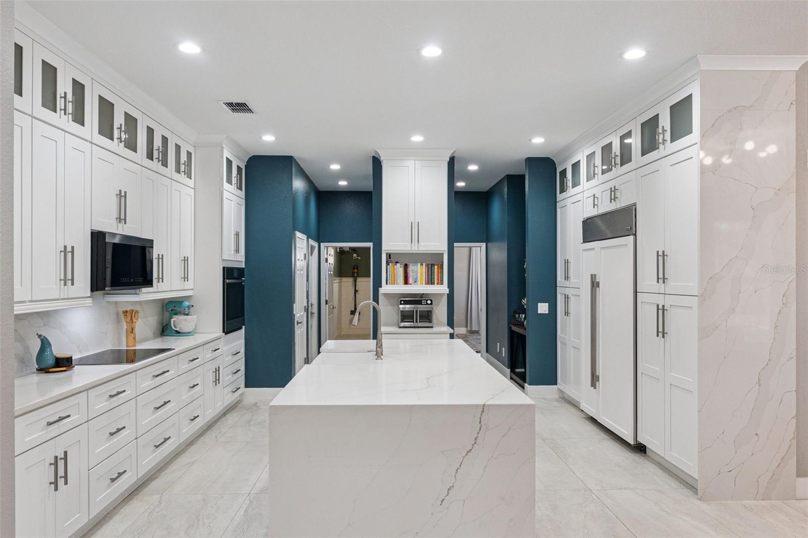 9120 SOUTH BAY DR