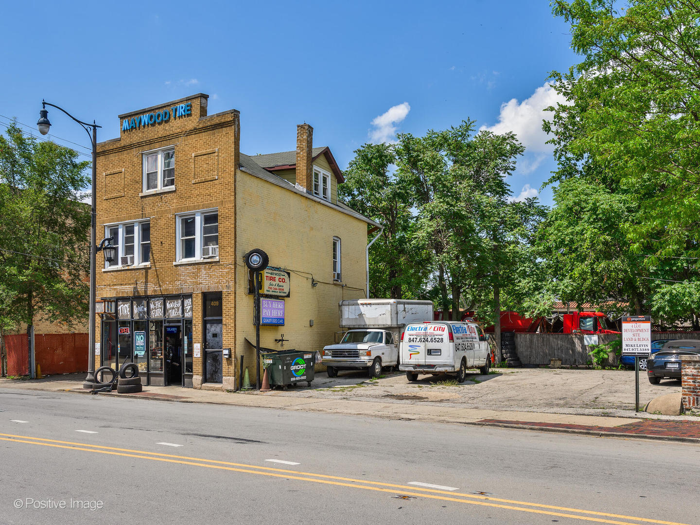 409 Lake Street