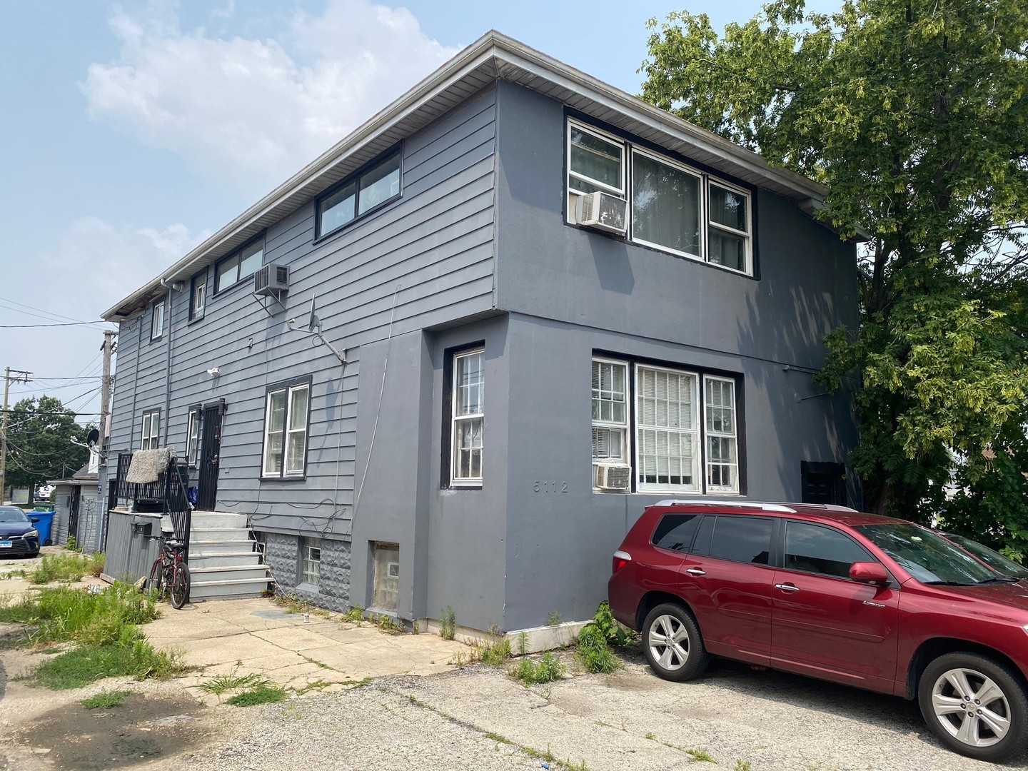 5112 N CICERO Avenue