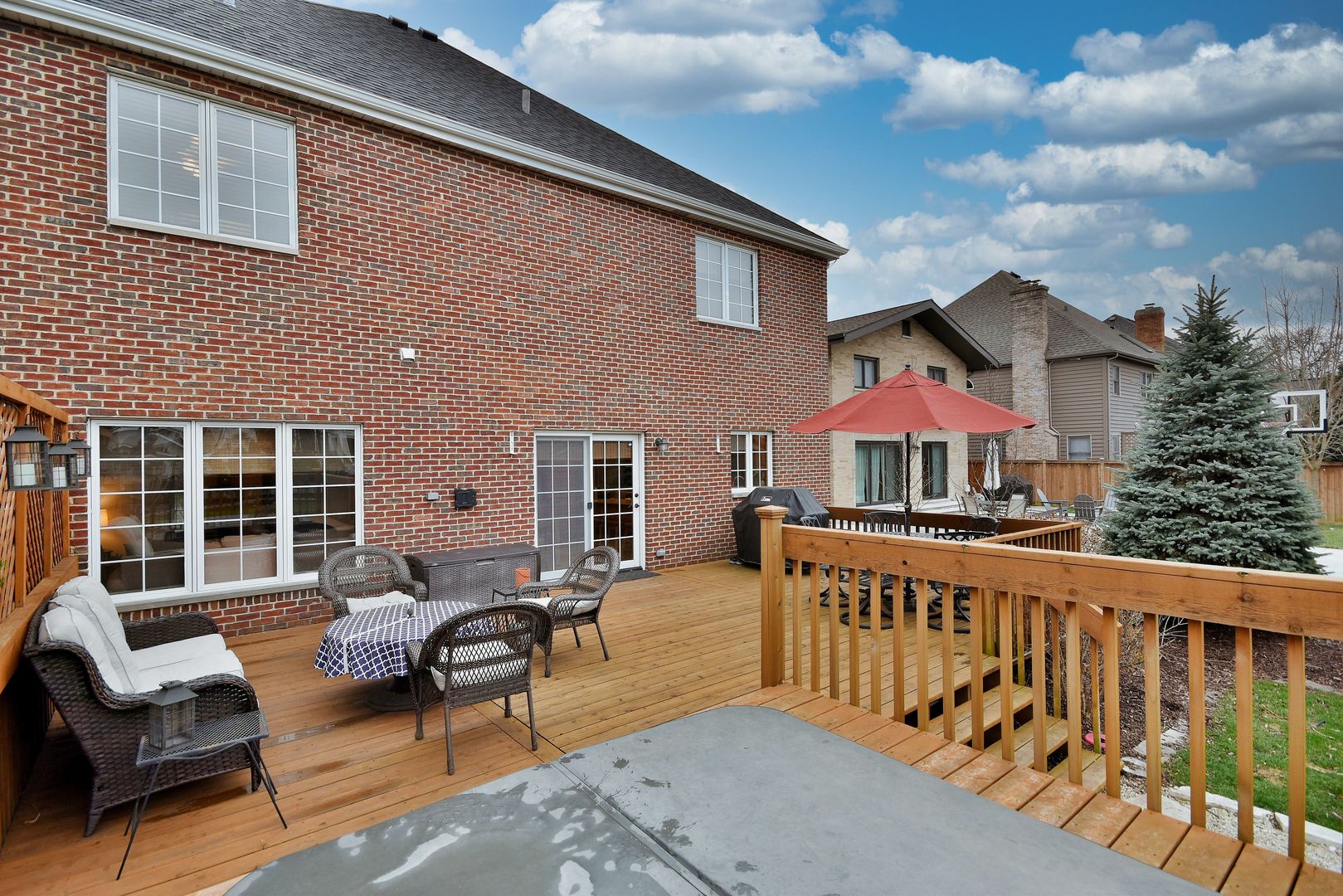 400 S Poplar Avenue