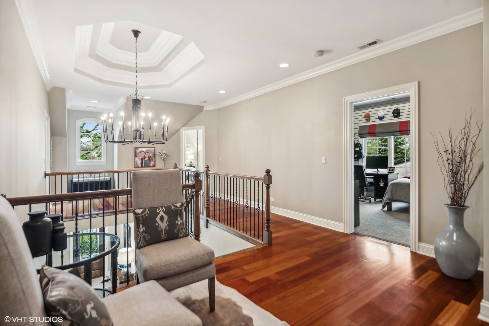 545 W ARMITAGE Avenue