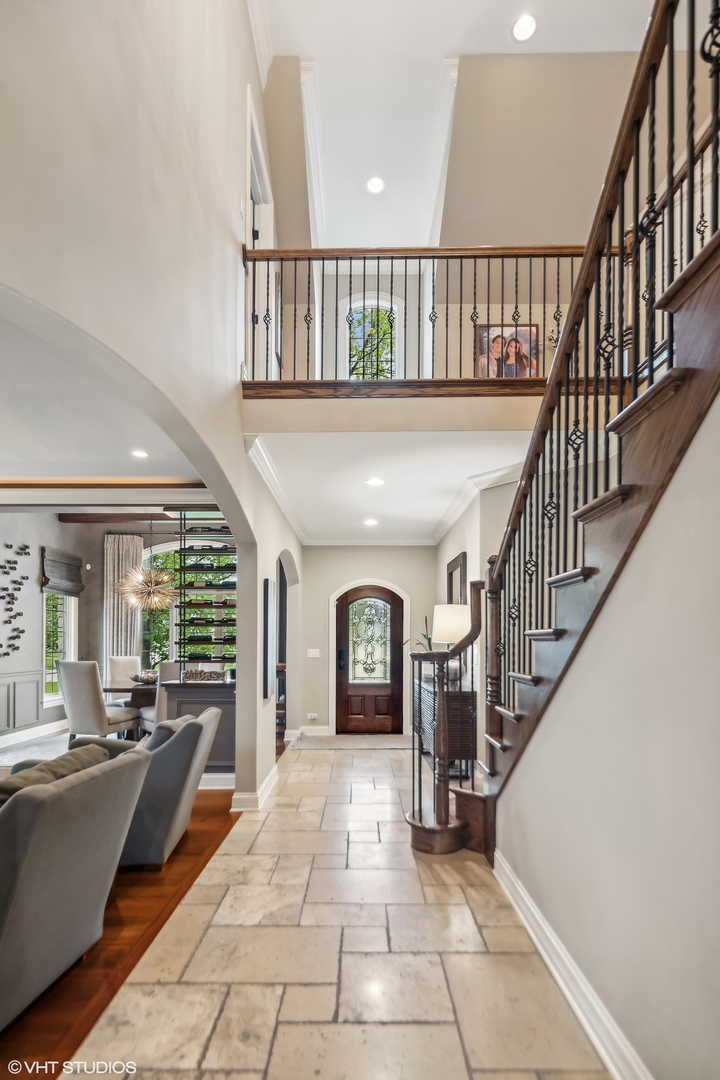 545 W ARMITAGE Avenue