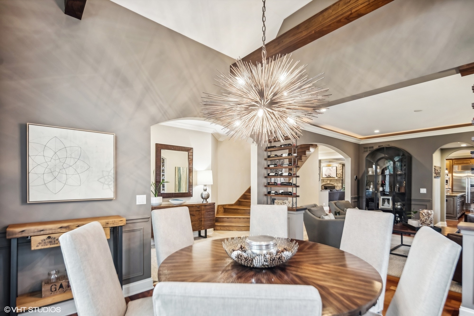 545 W ARMITAGE Avenue