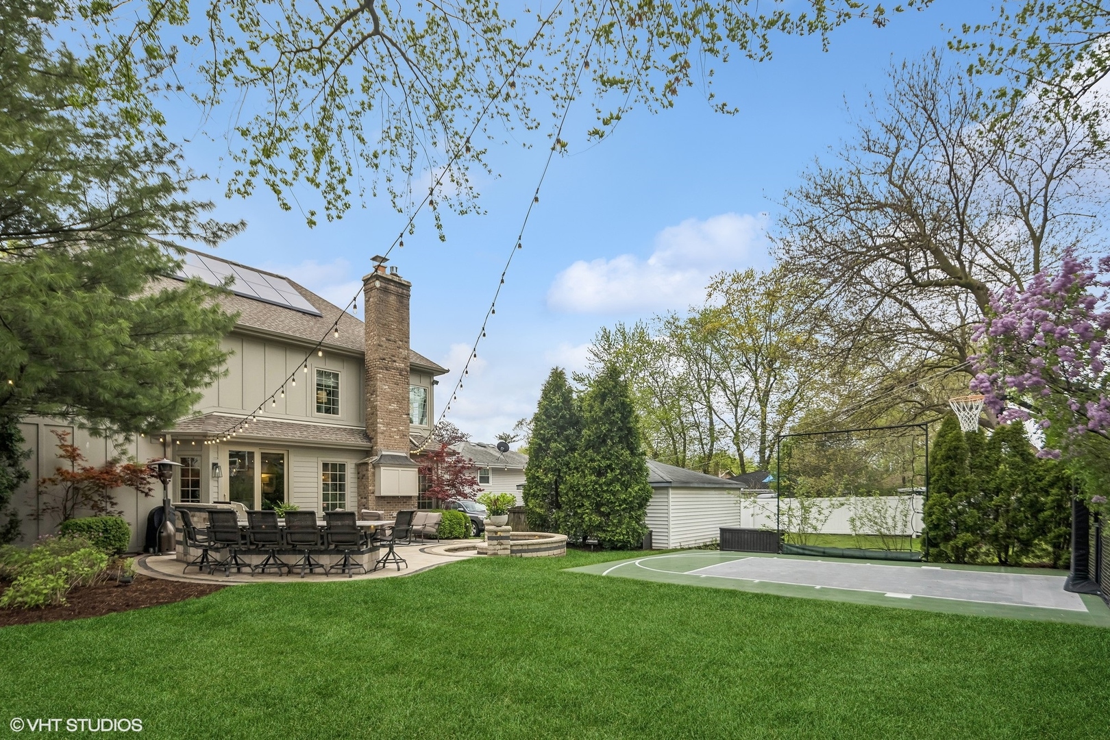 545 W ARMITAGE Avenue