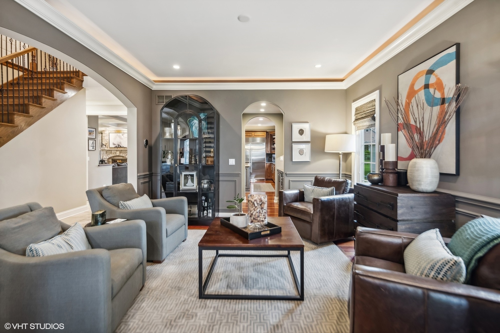 545 W ARMITAGE Avenue