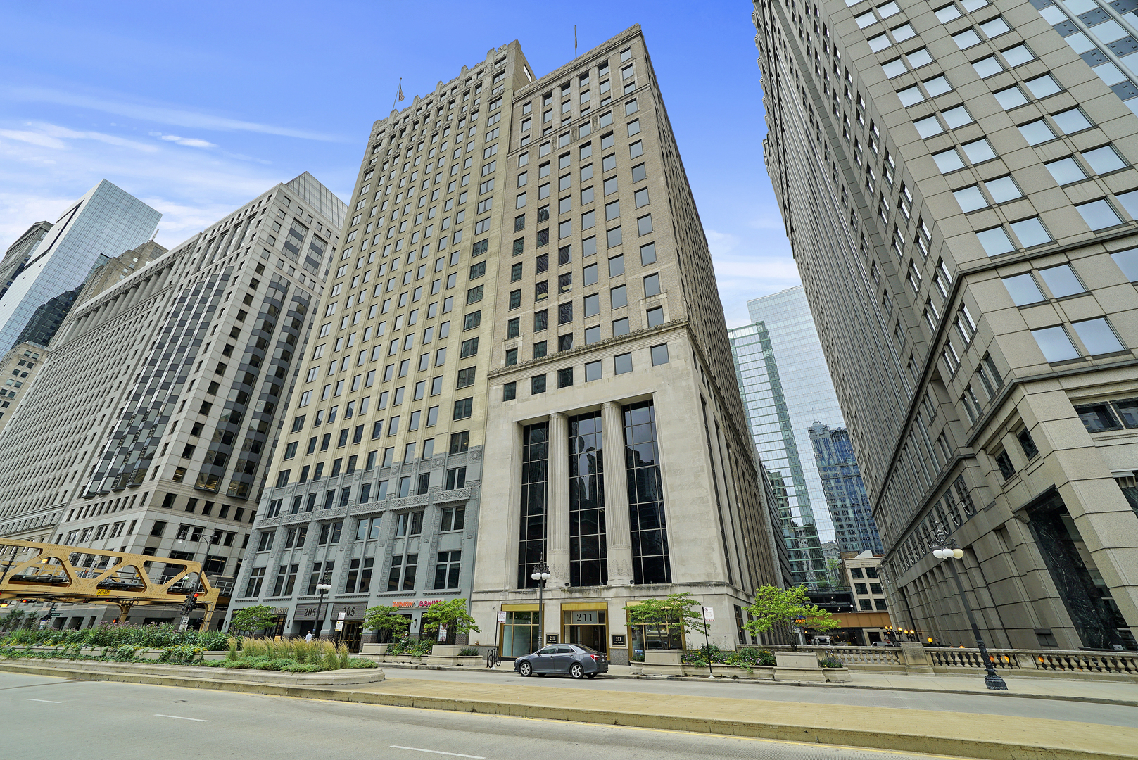 211 W Wacker Drive Unit: 1200A