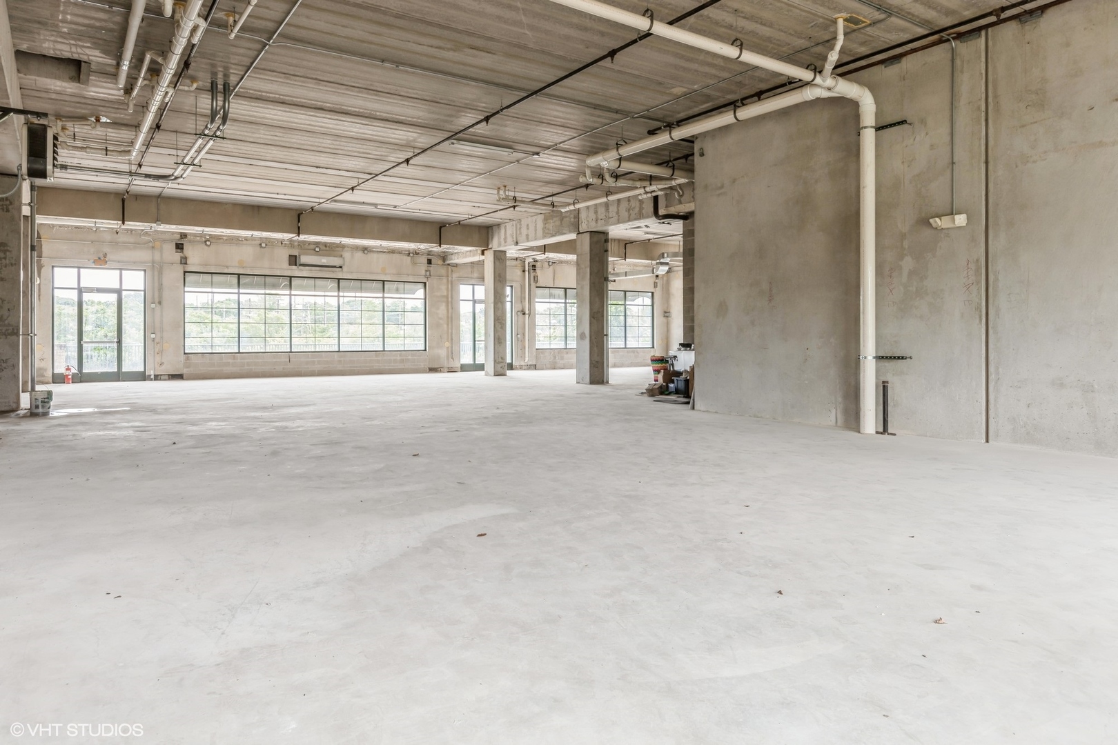 160 S River Street Unit: 112