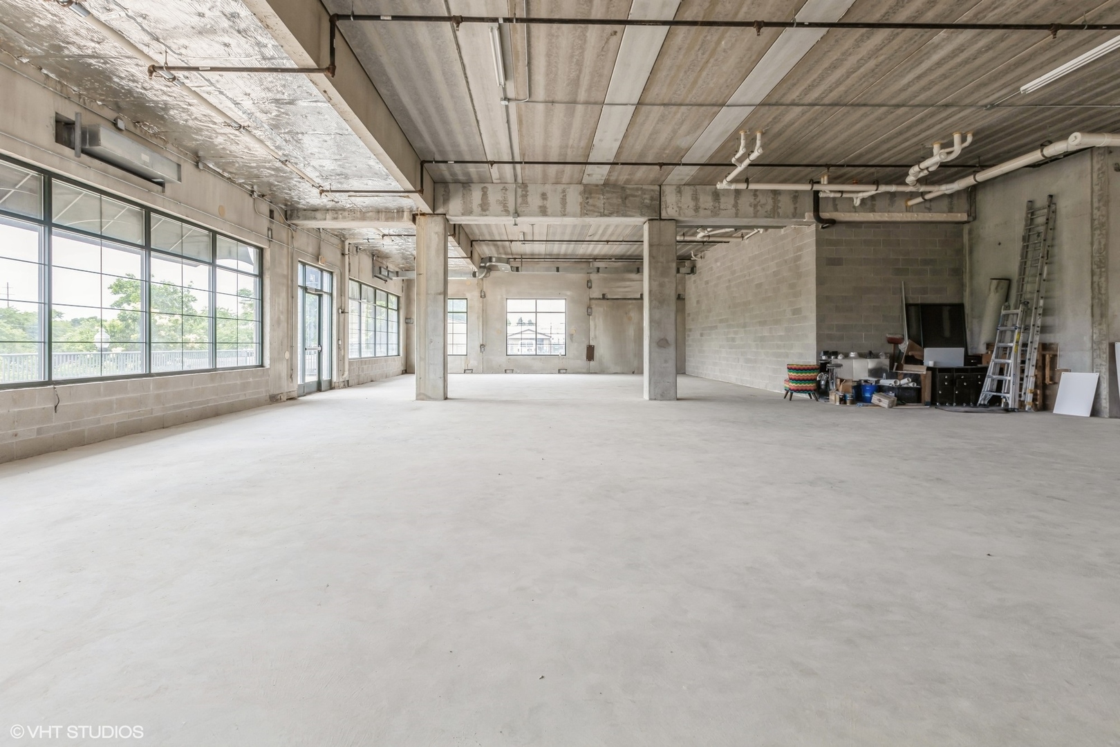 160 S River Street Unit: 112