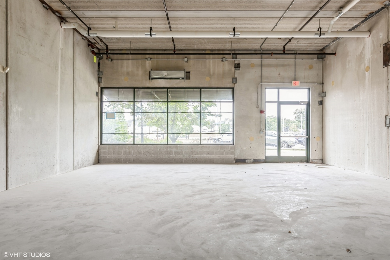 160 S River Street Unit: 112