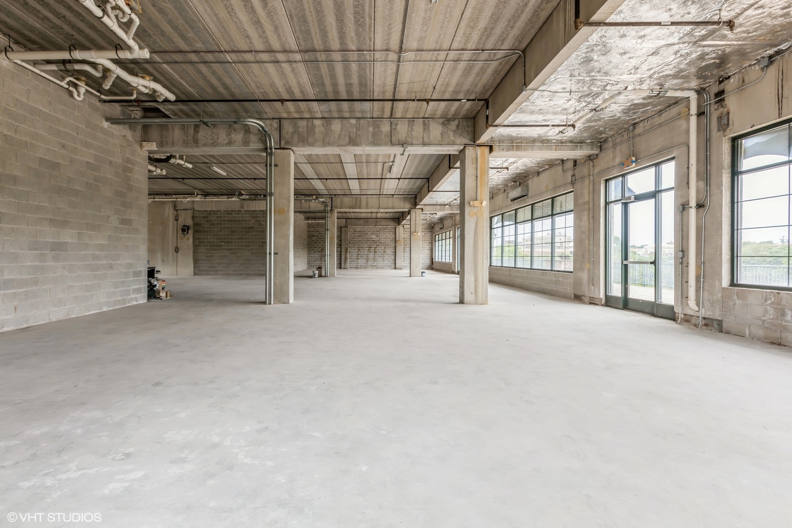 160 S River Street Unit: 112