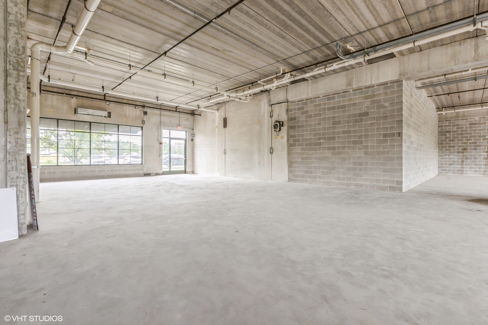 160 S River Street Unit: 112
