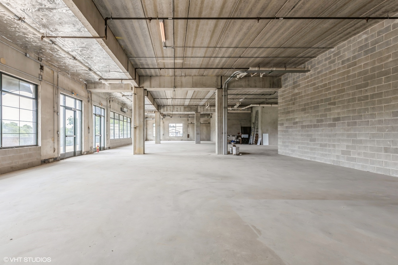 160 S River Street Unit: 112