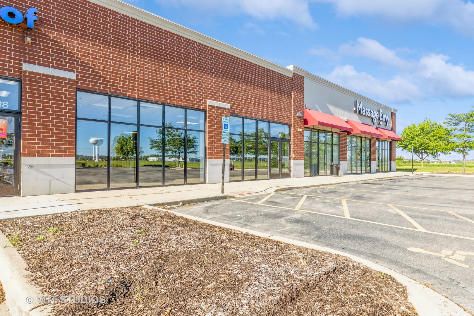 1852 Towne Centre Drive
