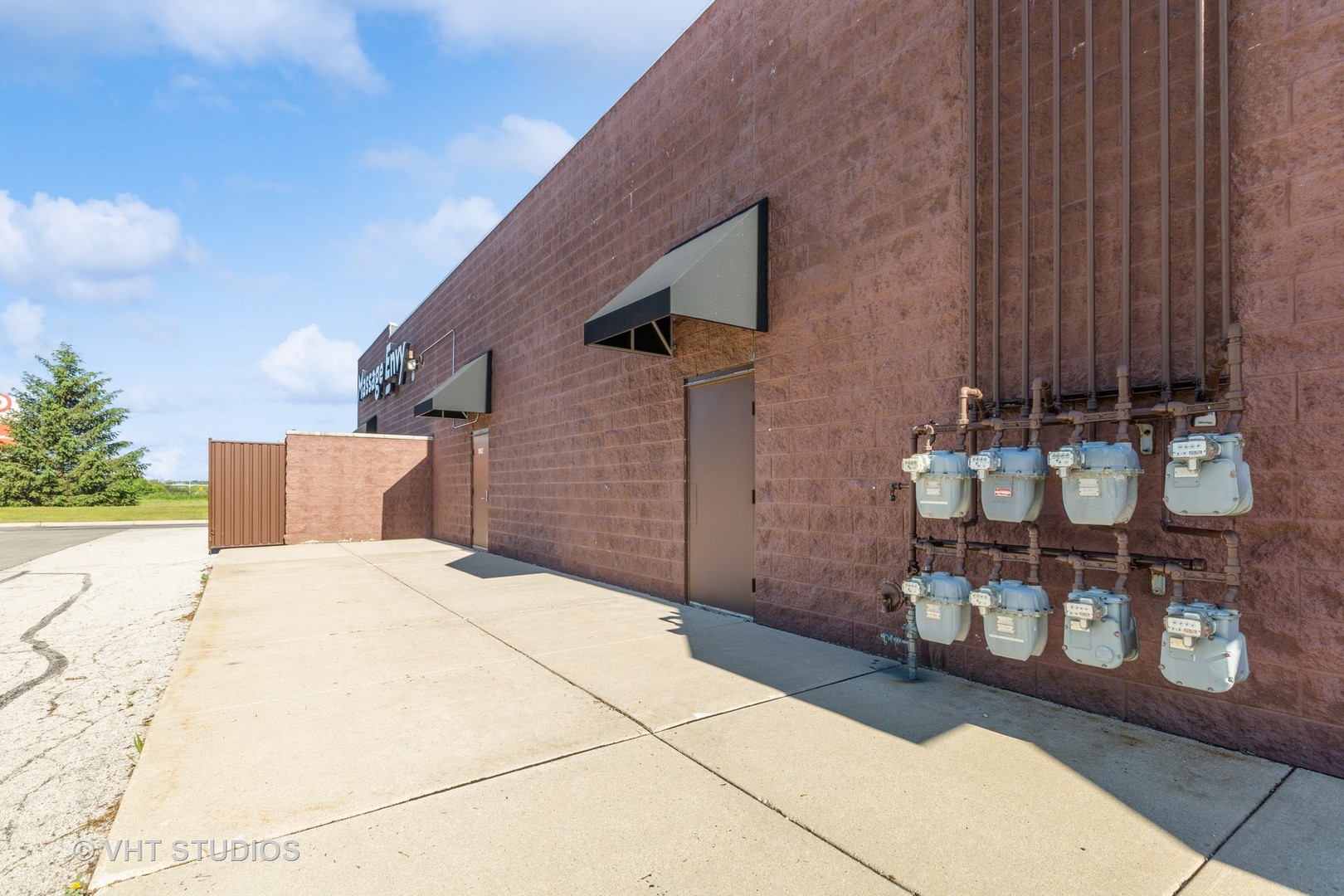 1852 Towne Centre Drive