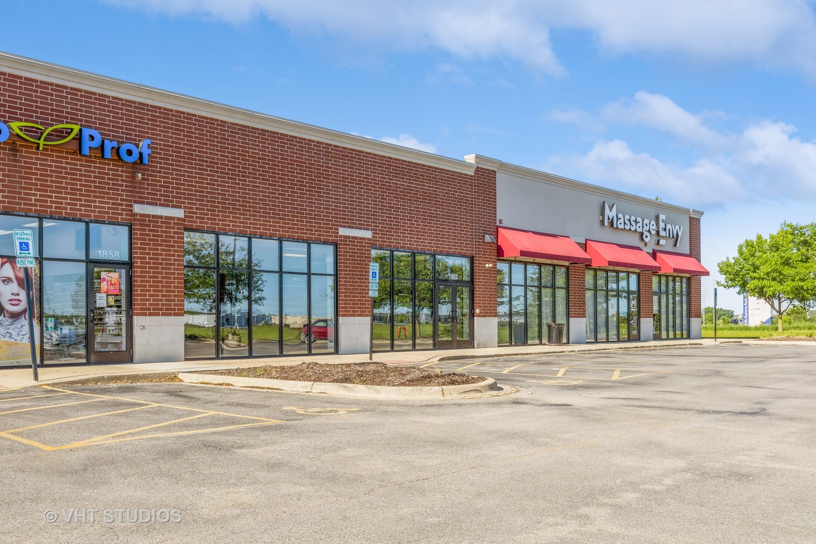 1852 Towne Centre Drive