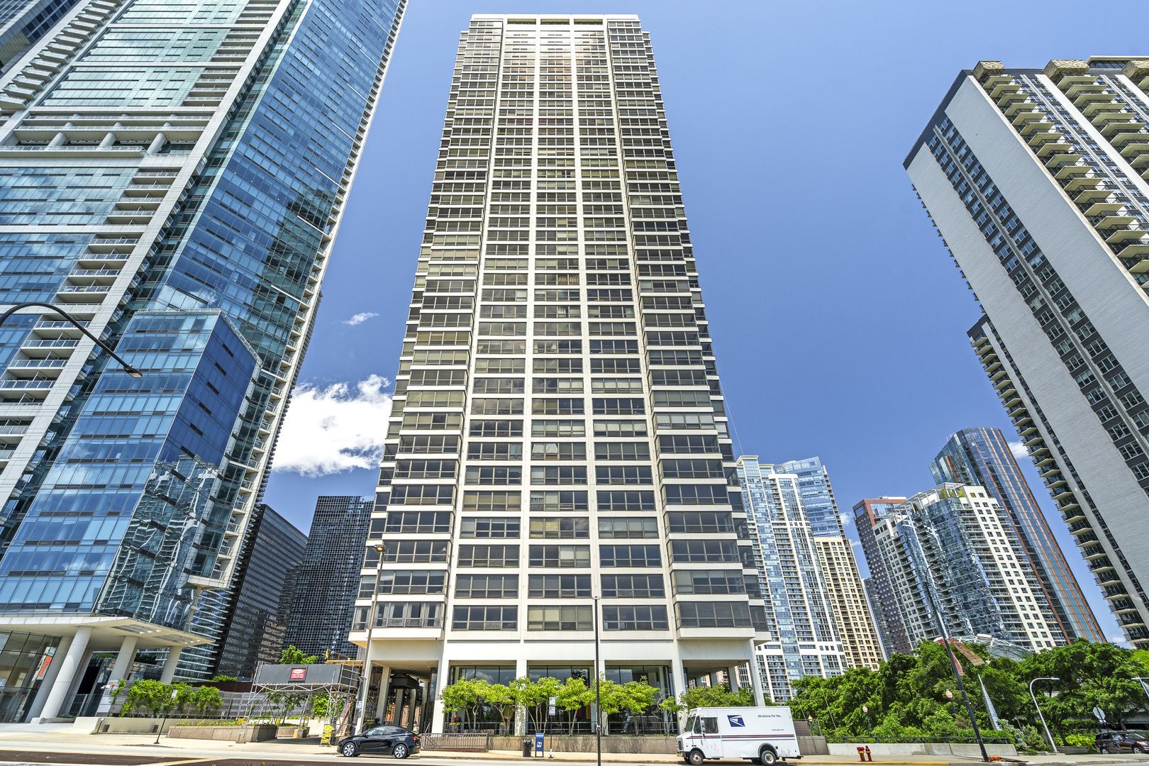 360 E Randolph Street Unit: 707