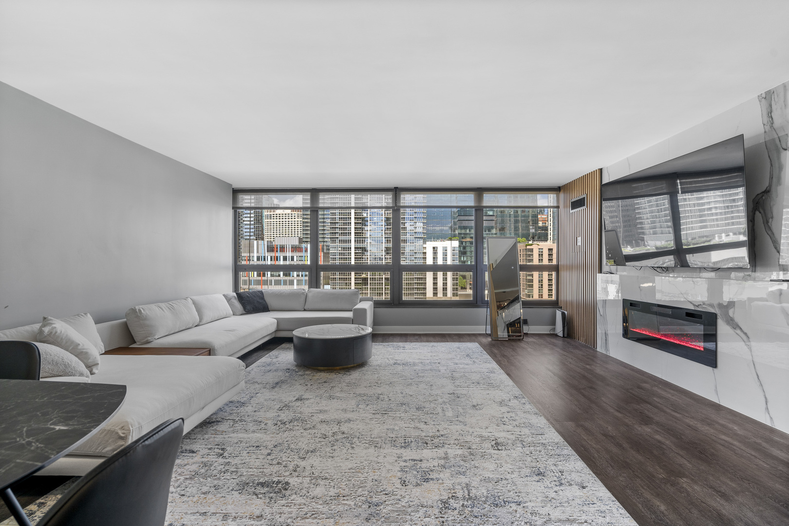 360 E Randolph Street Unit: 707