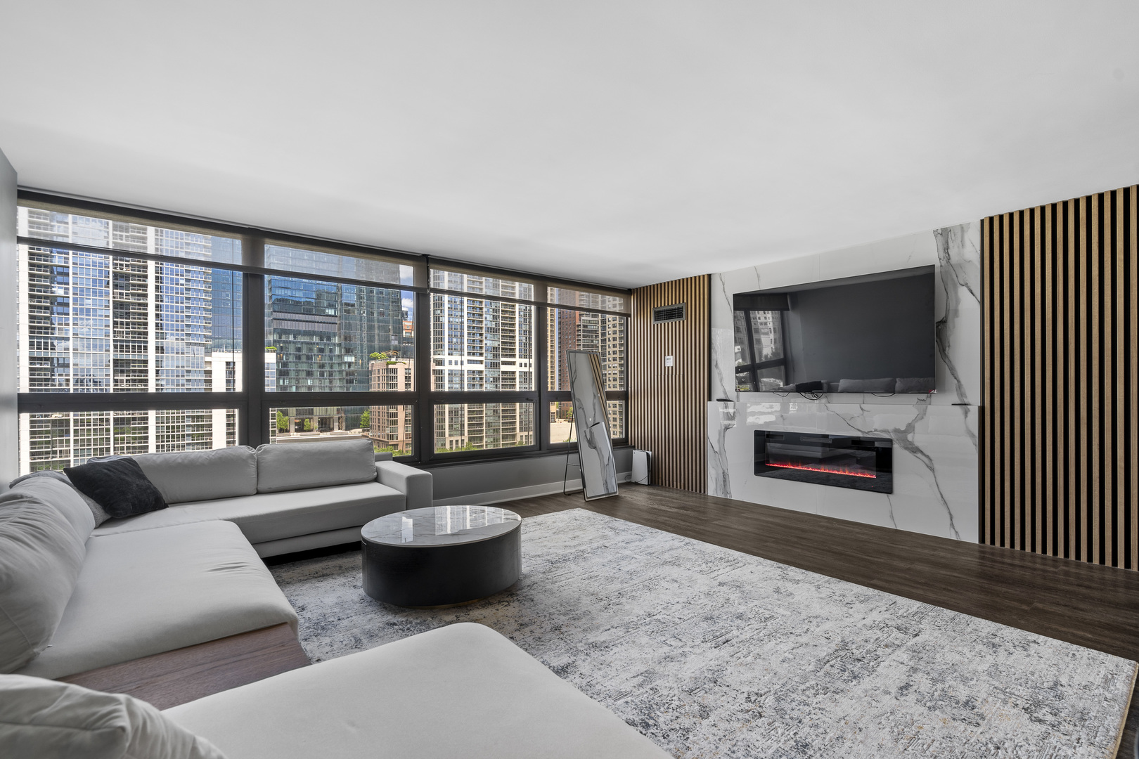 360 E Randolph Street Unit: 707