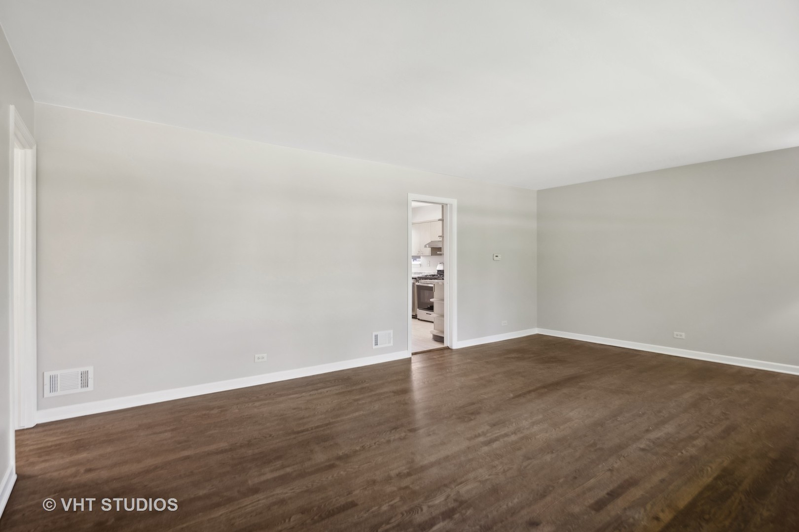 105 S Lewis Avenue