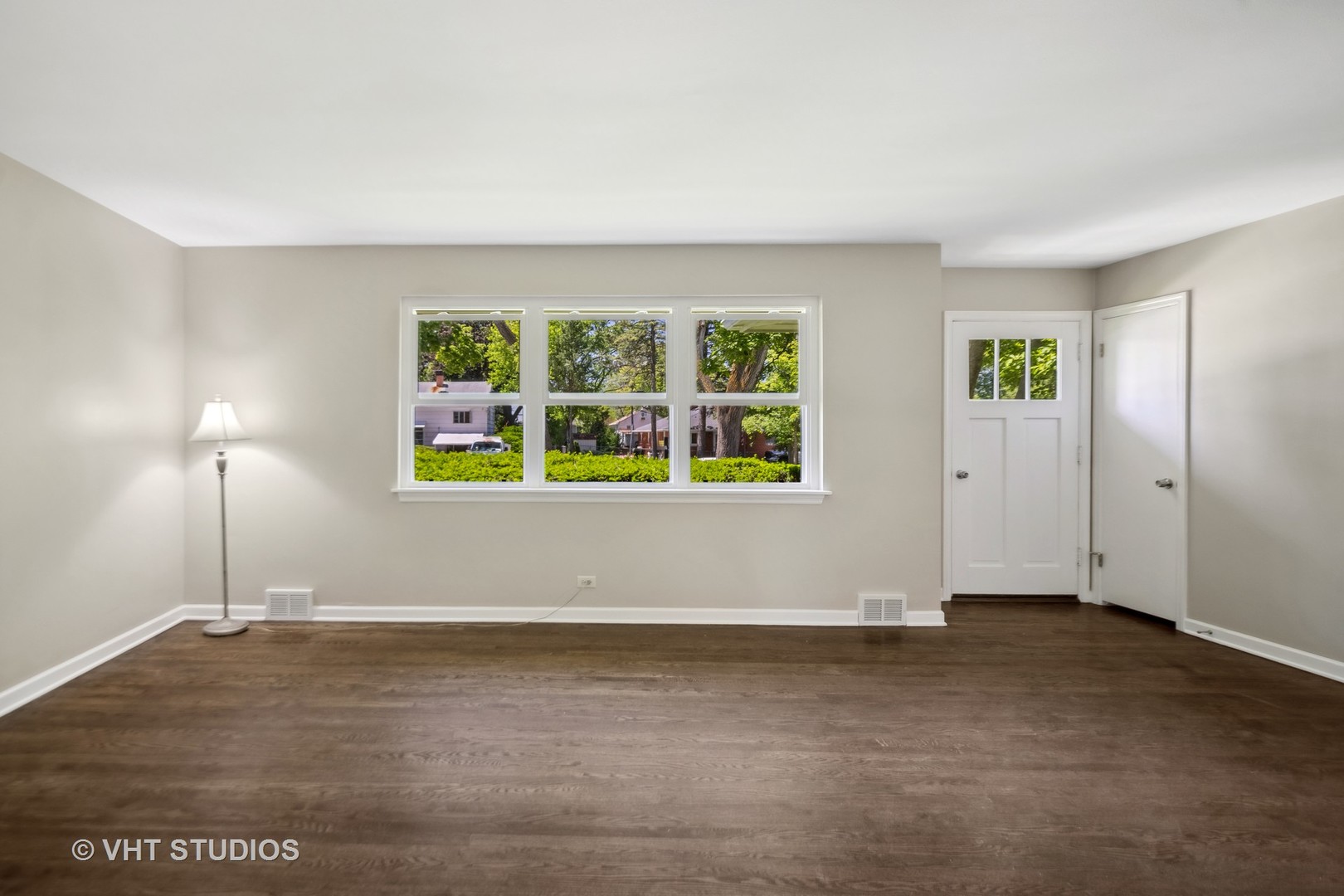 105 S Lewis Avenue