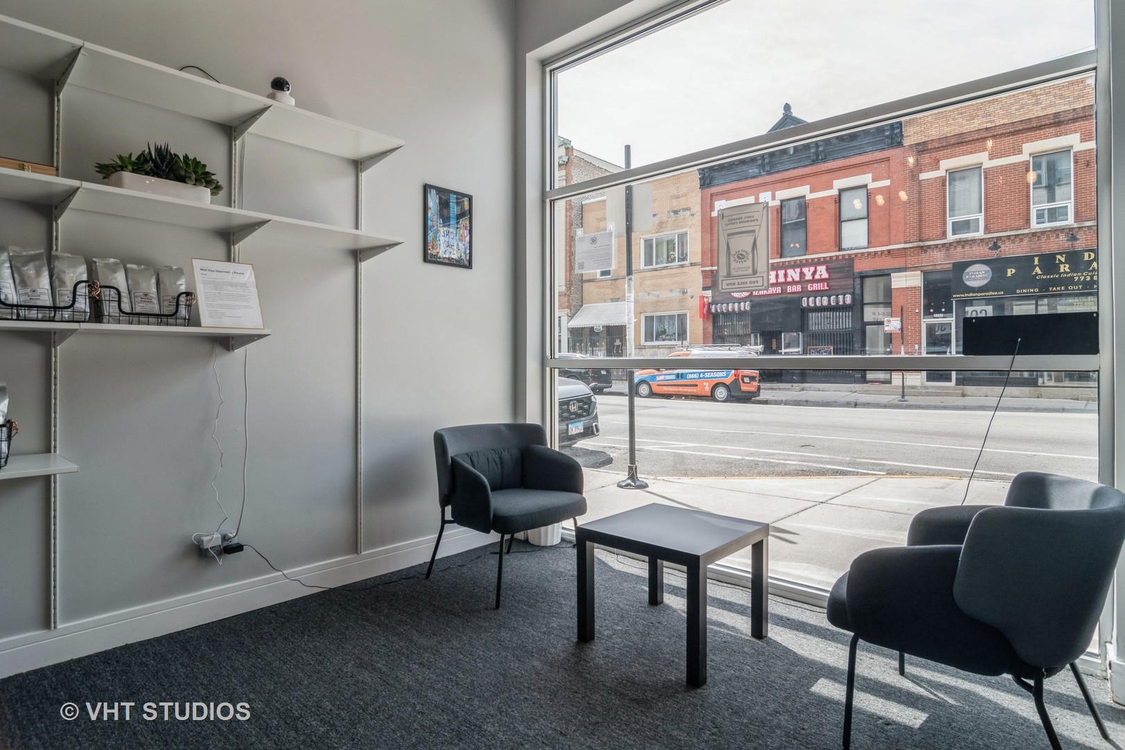 2256 W North Avenue Unit: 1