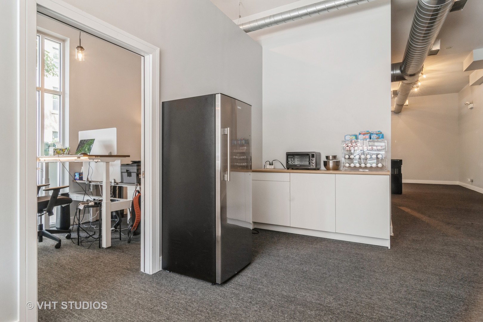 2256 W North Avenue Unit: 1