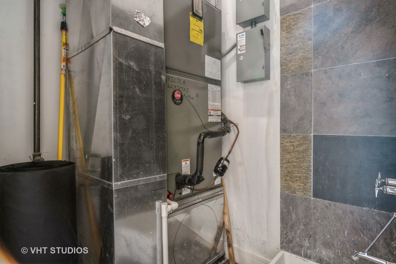 2256 W North Avenue Unit: 1