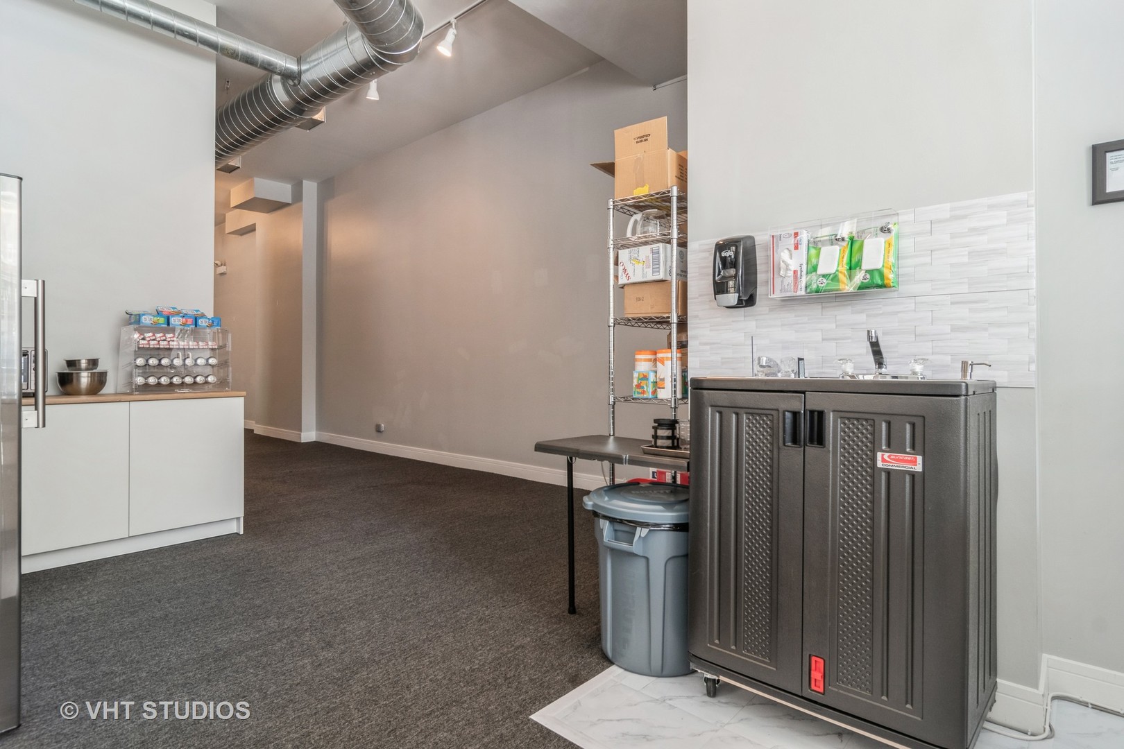 2256 W North Avenue Unit: 1