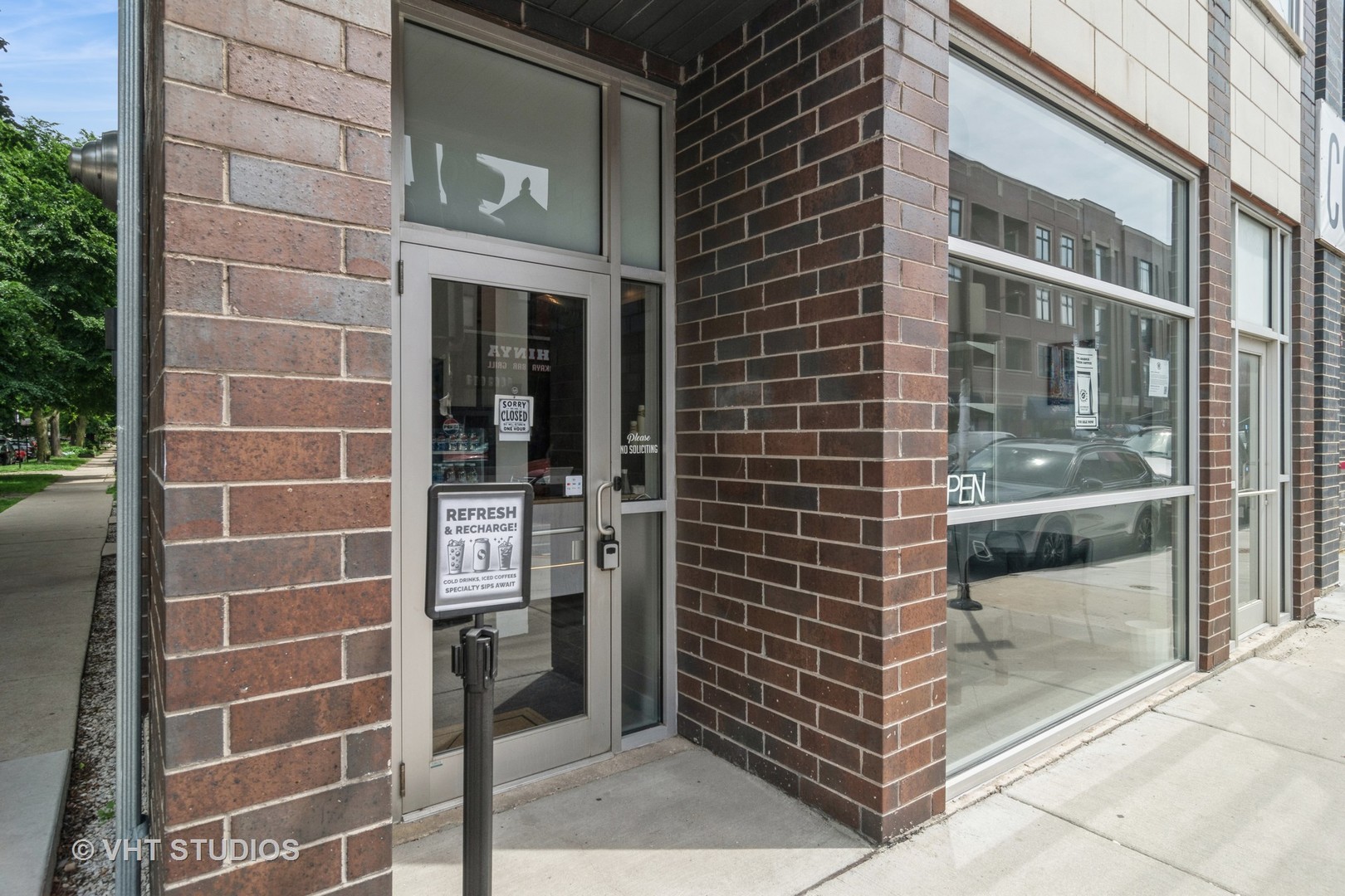 2256 W North Avenue Unit: 1