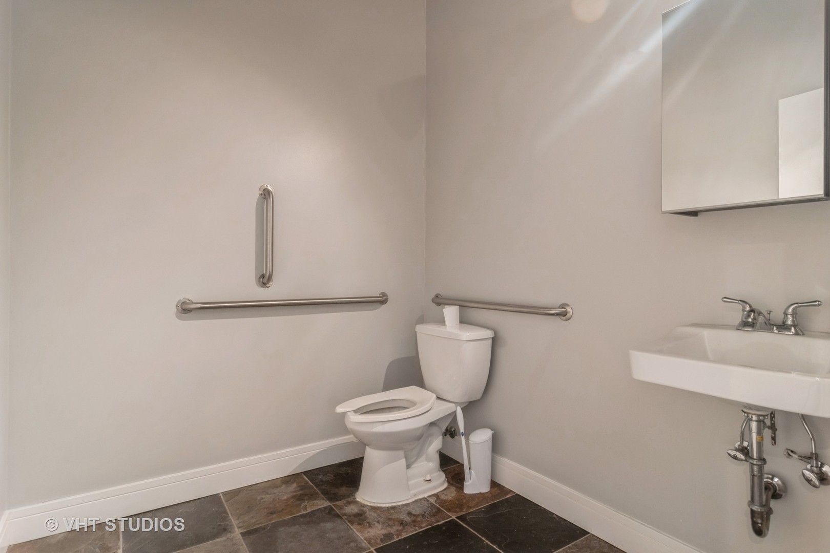 2256 W North Avenue Unit: 1