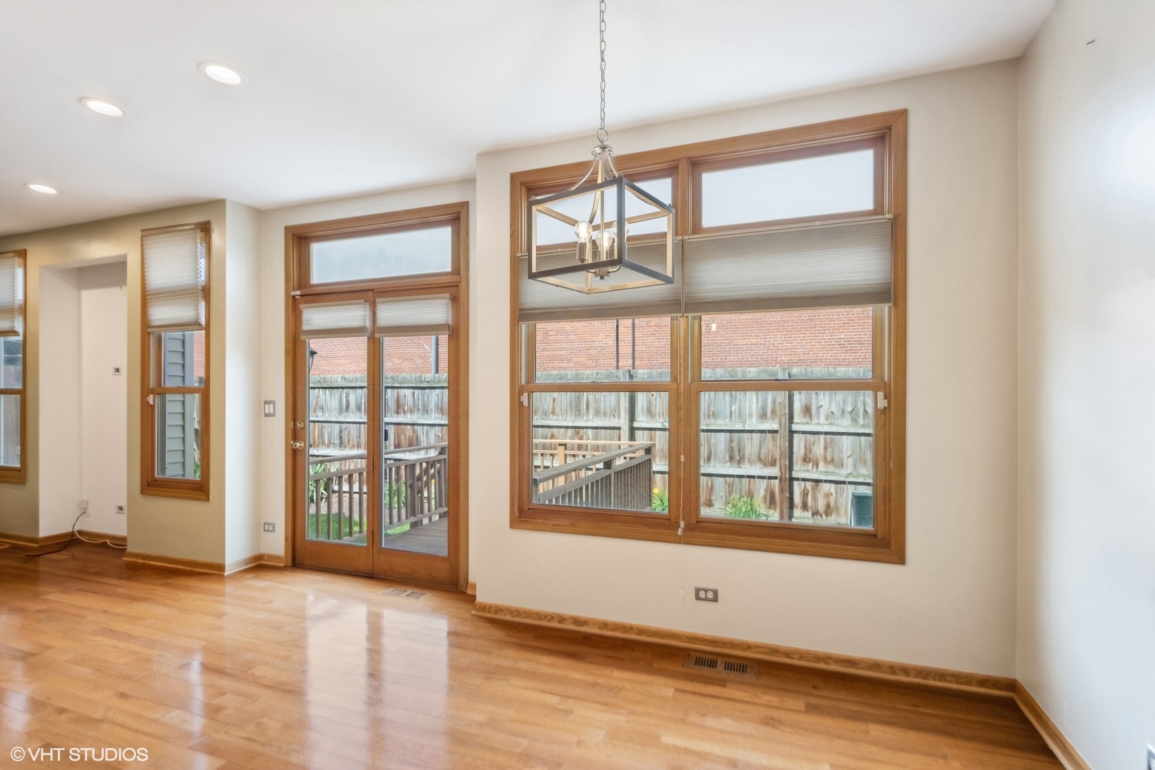 166 E LAKE Street Unit: C