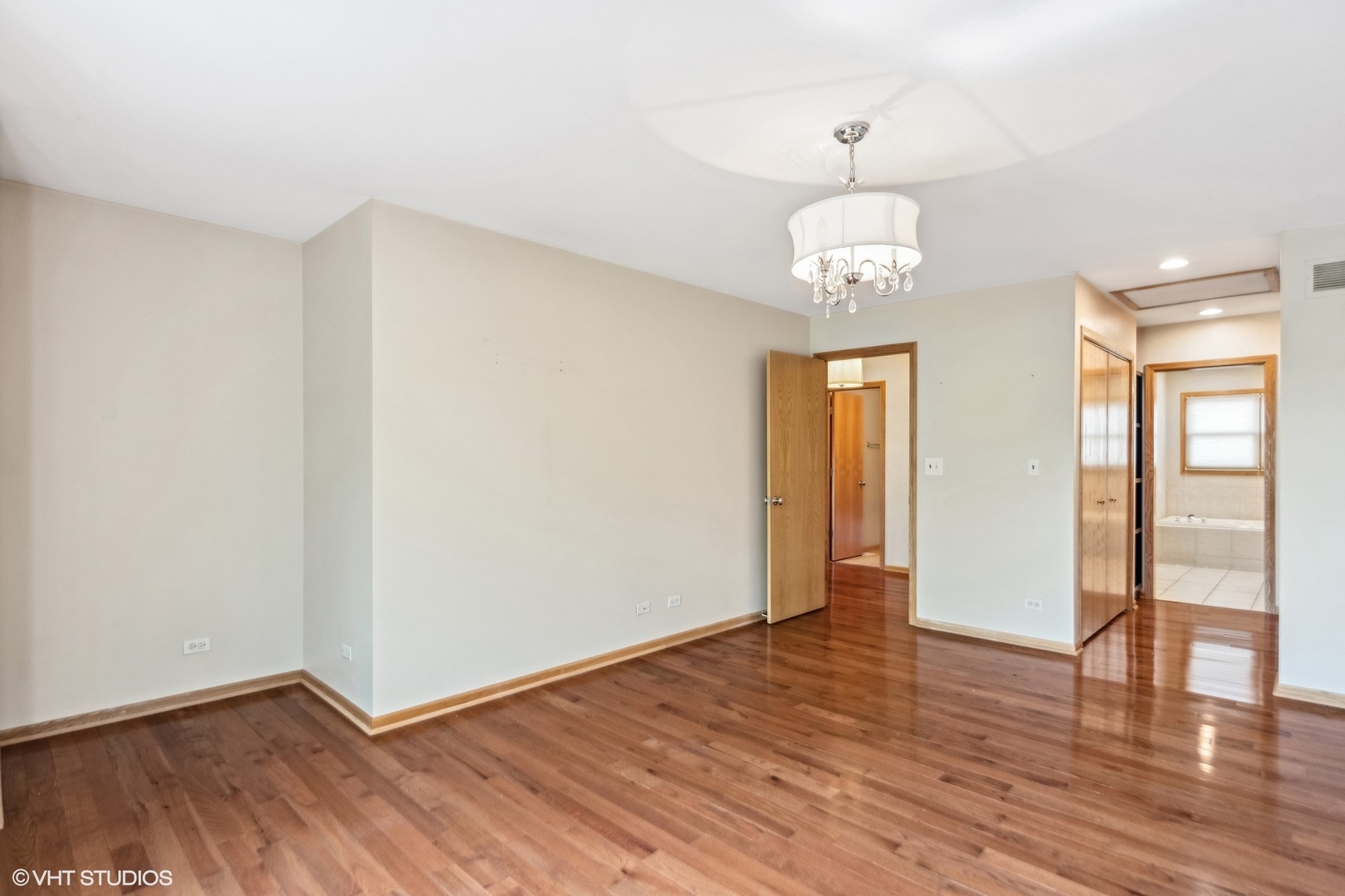 166 E LAKE Street Unit: C