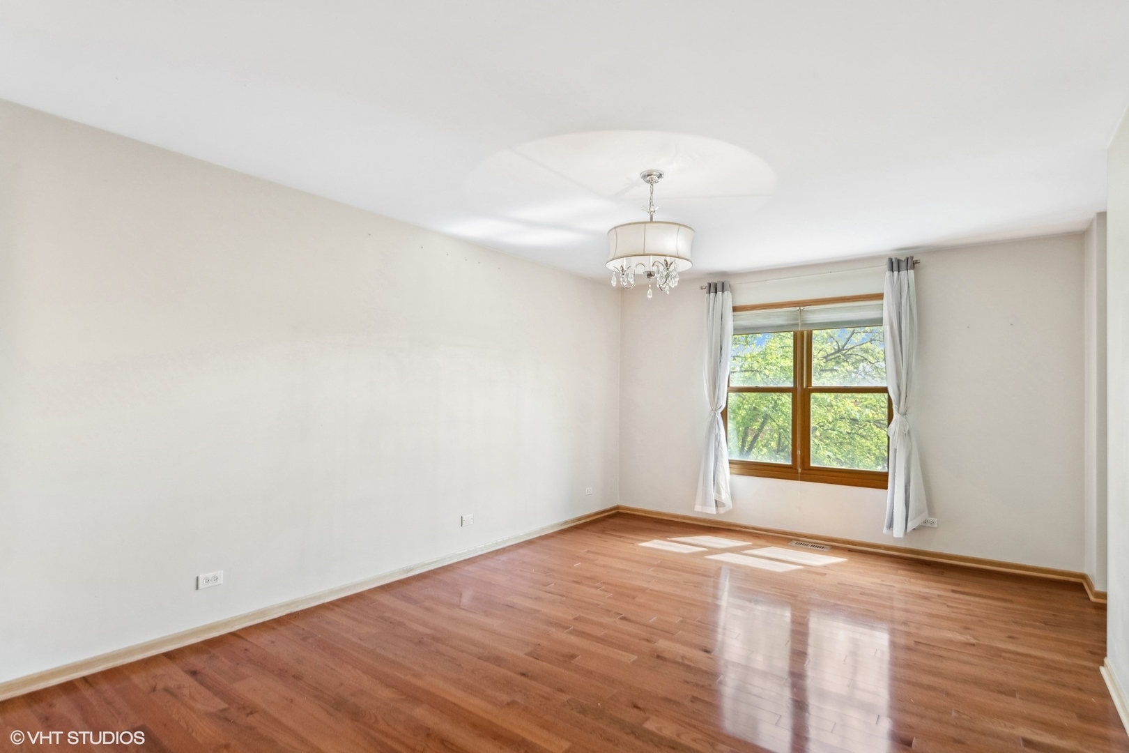 166 E LAKE Street Unit: C