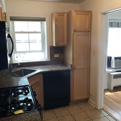 500 Bonnie Brae Place Unit: B1