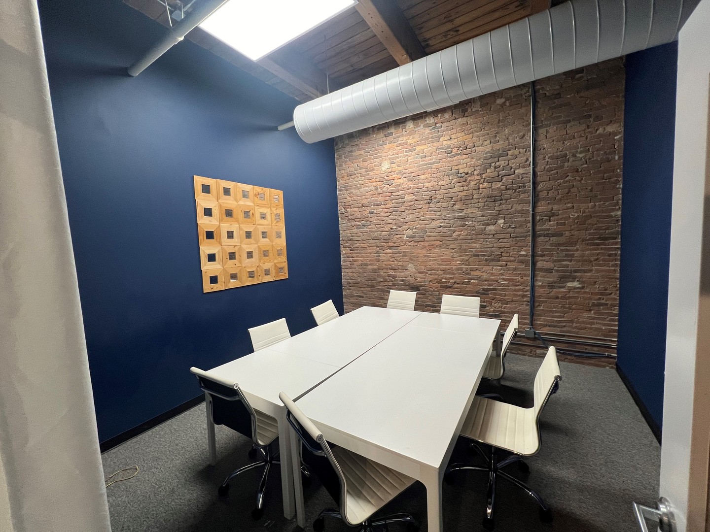 216 S Jefferson Street Unit: 200