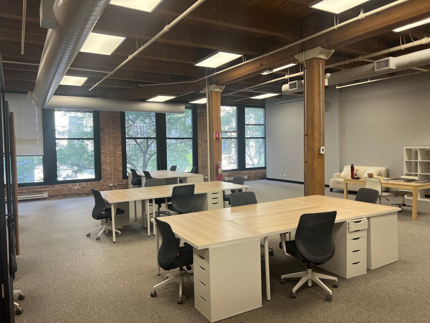 216 S Jefferson Street Unit: 200