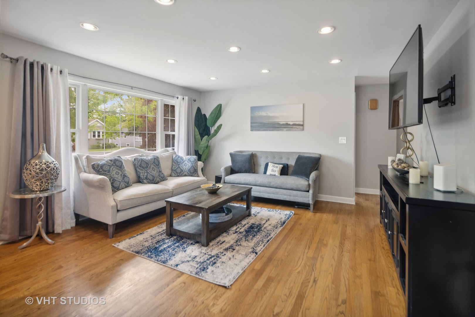 655 W Thomas Street