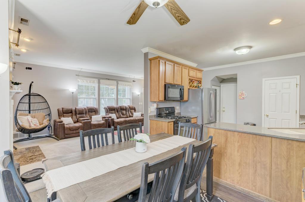 24312 Leski Lane