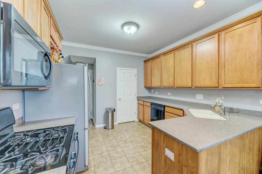 24312 Leski Lane