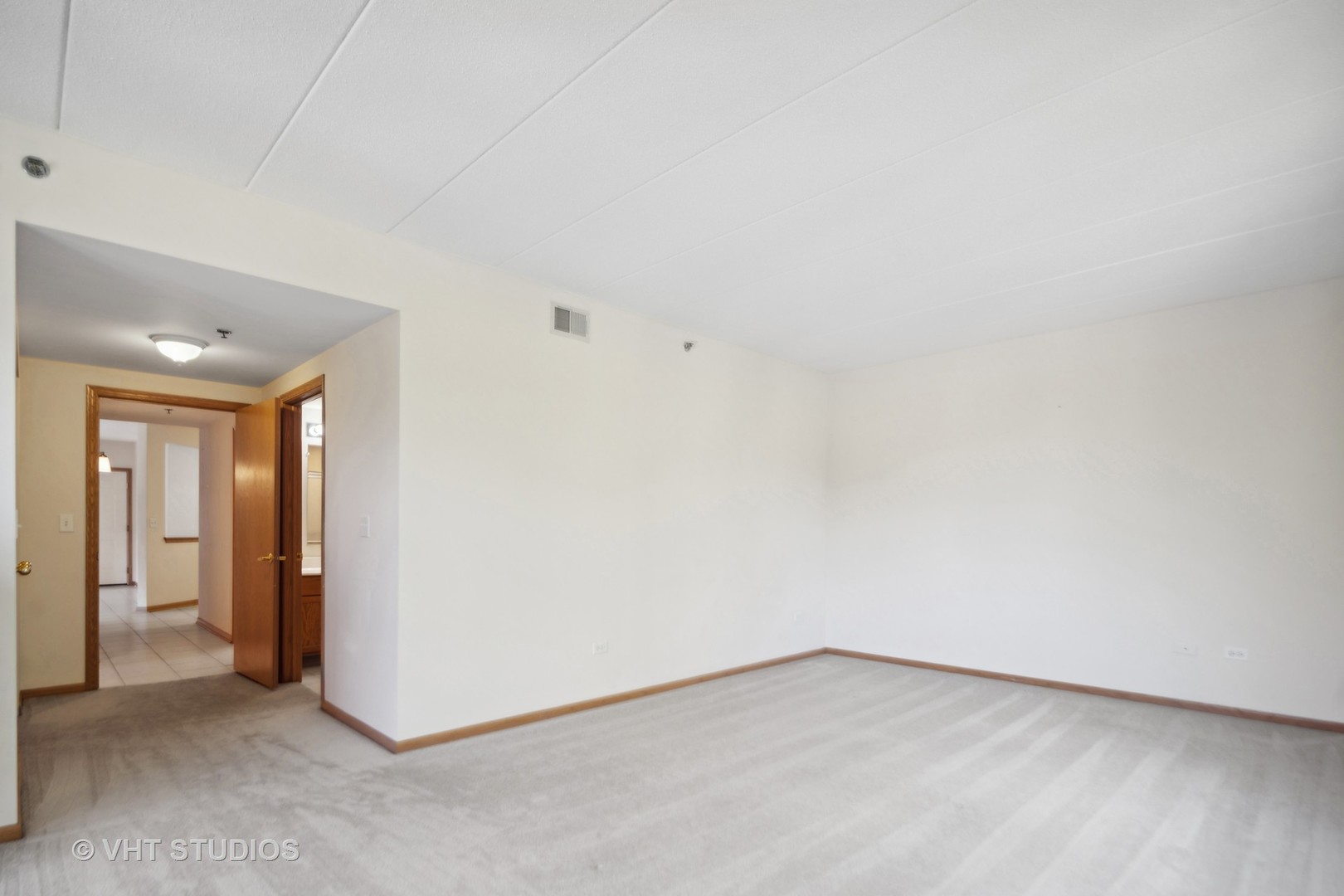2240 S Grace Street Unit: 304