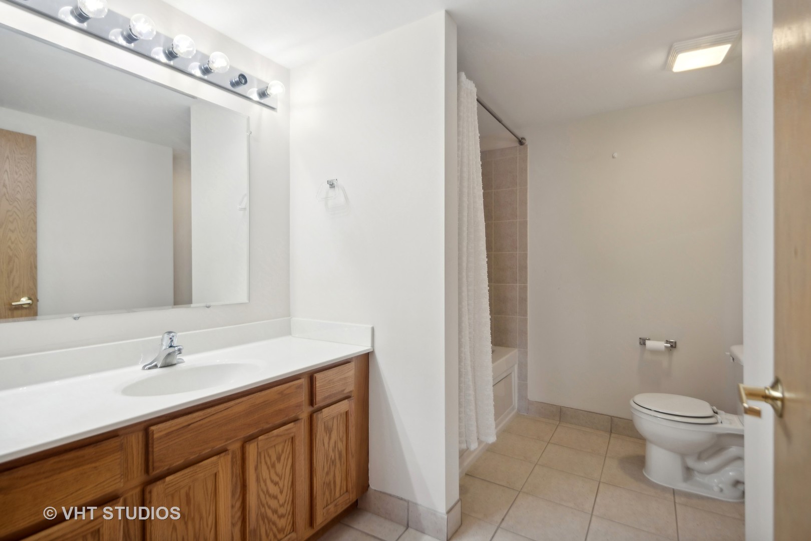 2240 S Grace Street Unit: 304