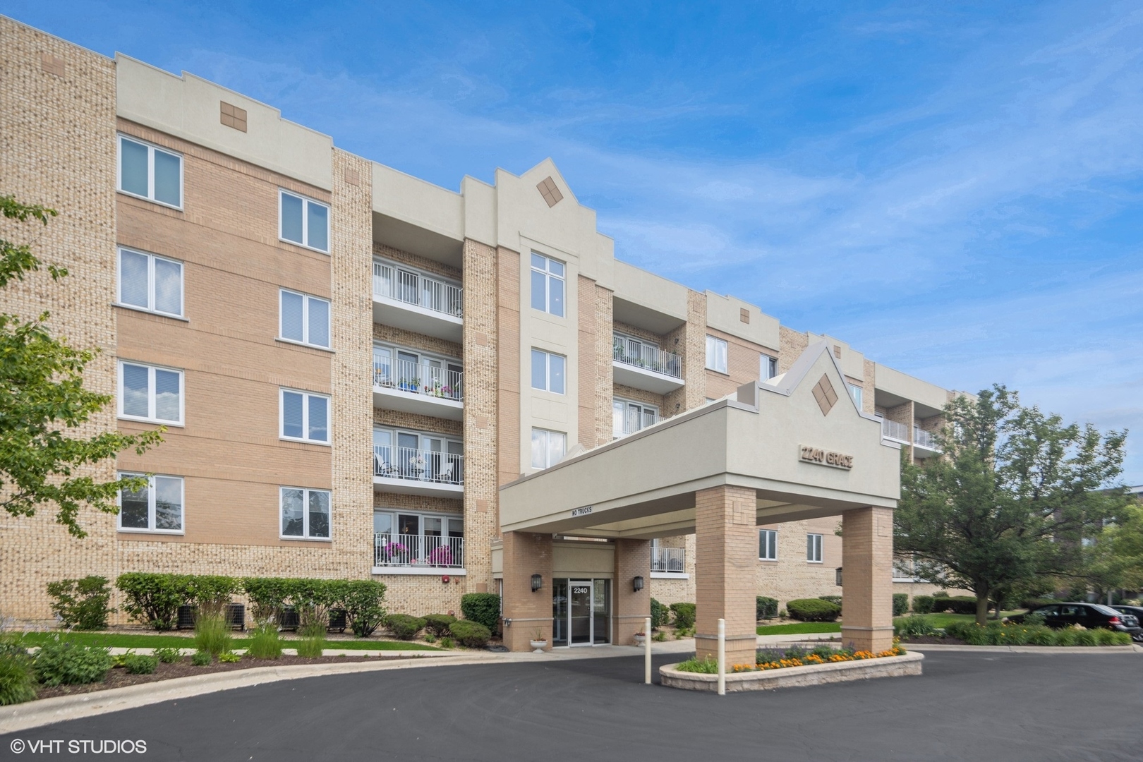 2240 S Grace Street Unit: 304
