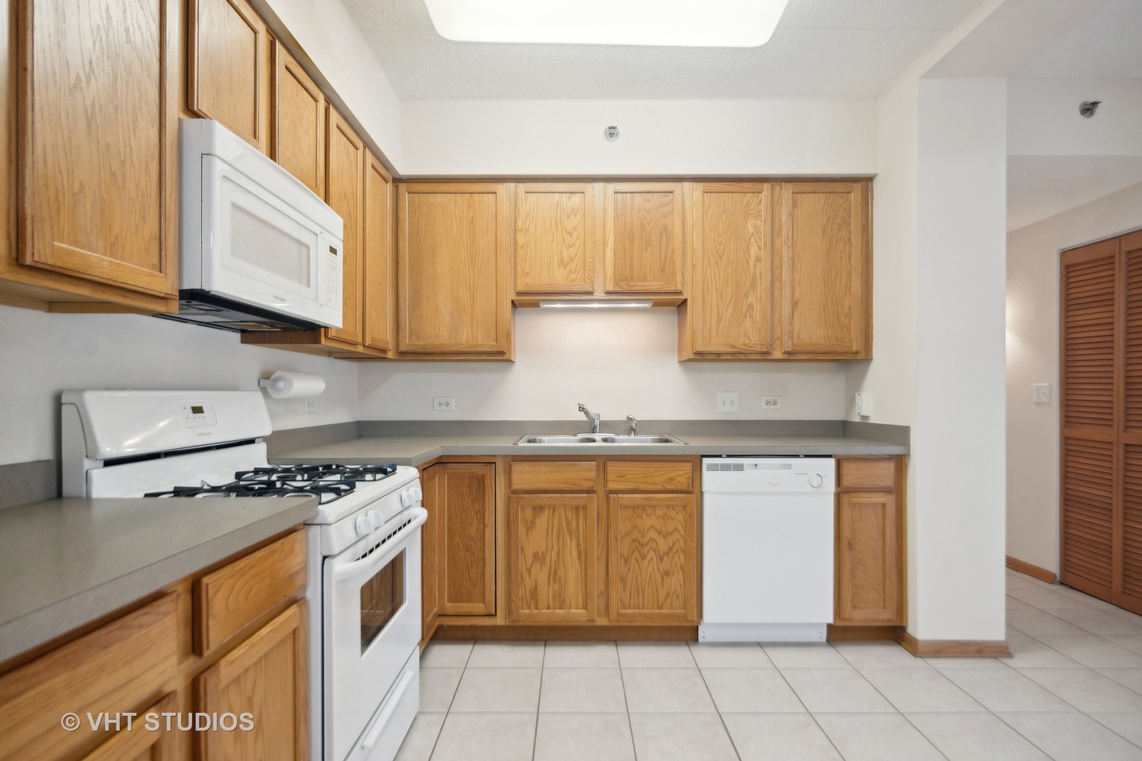 2240 S Grace Street Unit: 304
