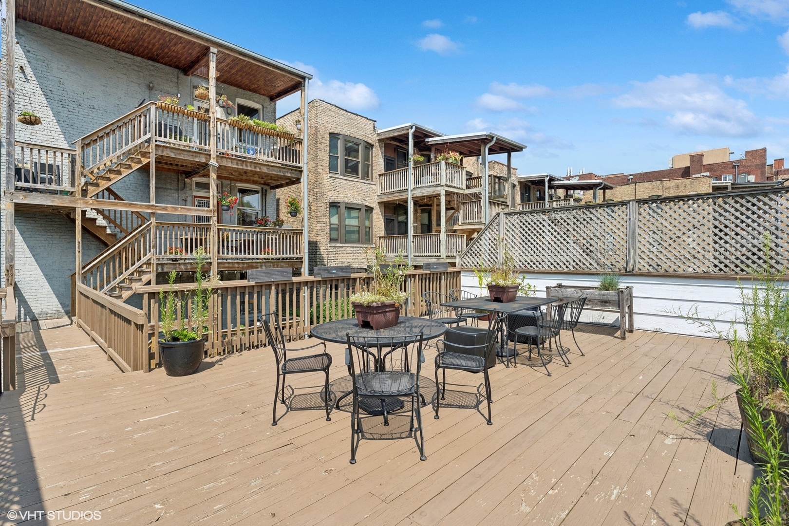 4335 N Kenmore Avenue Unit: 202