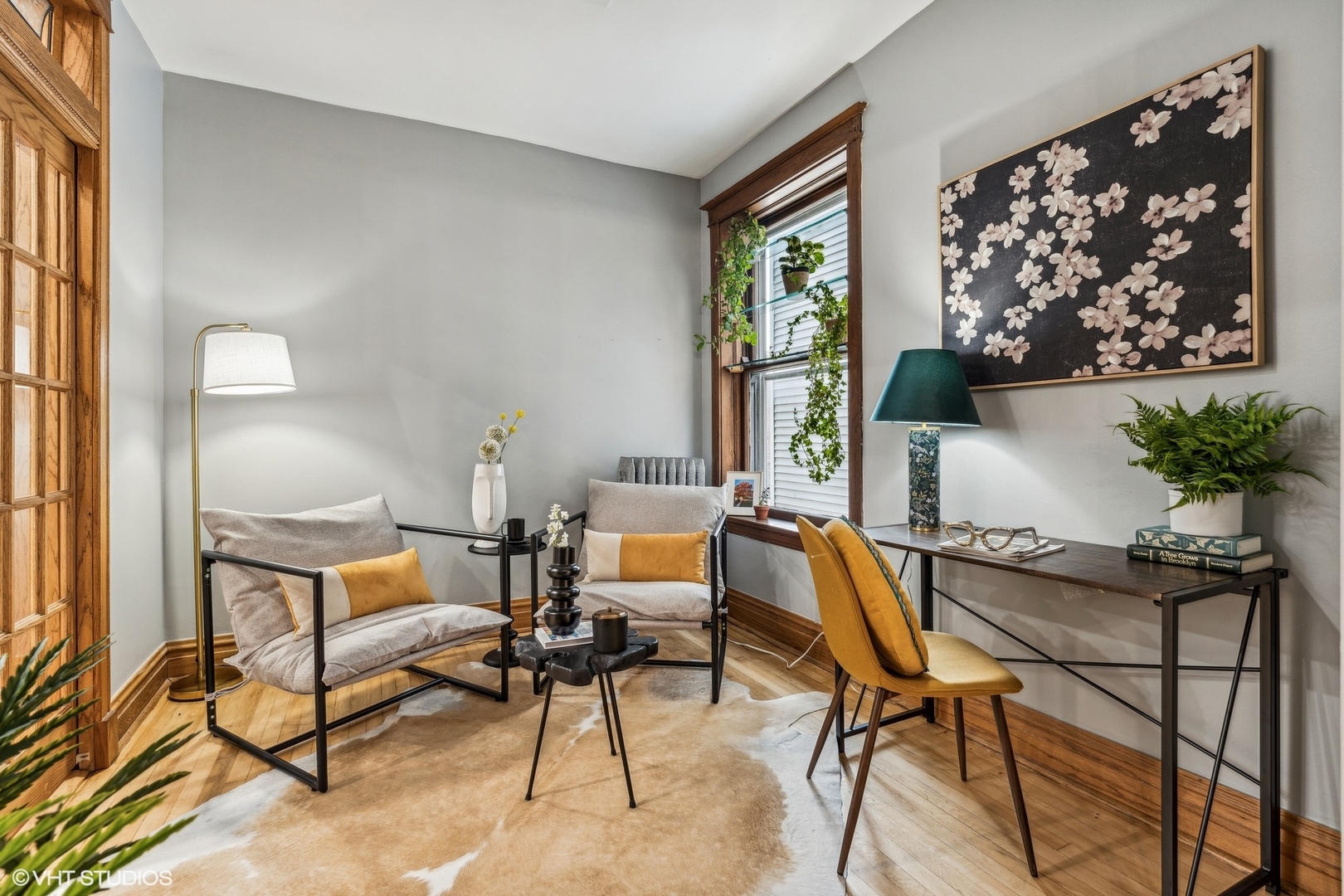 4335 N Kenmore Avenue Unit: 202