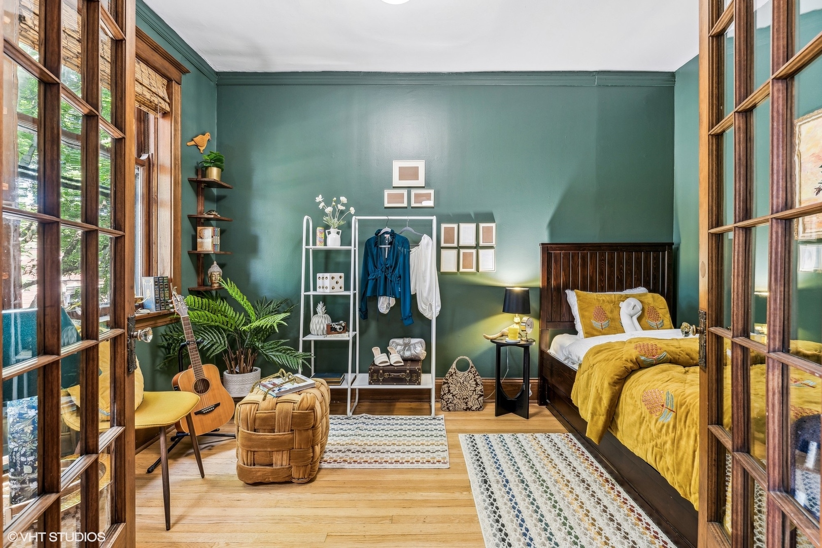 4335 N Kenmore Avenue Unit: 202