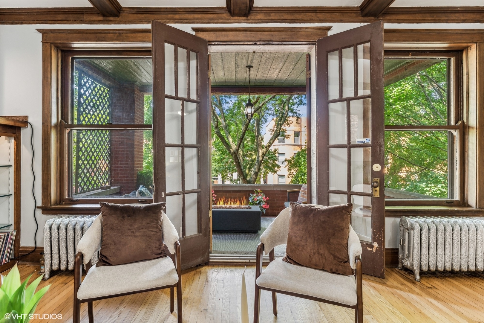 4335 N Kenmore Avenue Unit: 202
